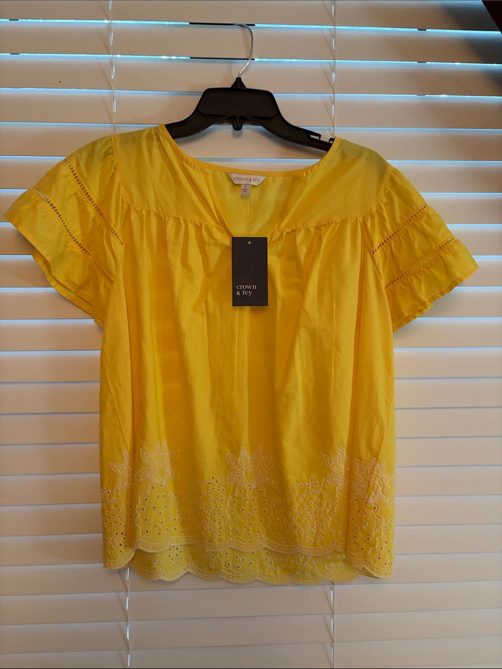 crown & ivy Bright Yellow Short-Sleeve Embroidered Peasant Blouse